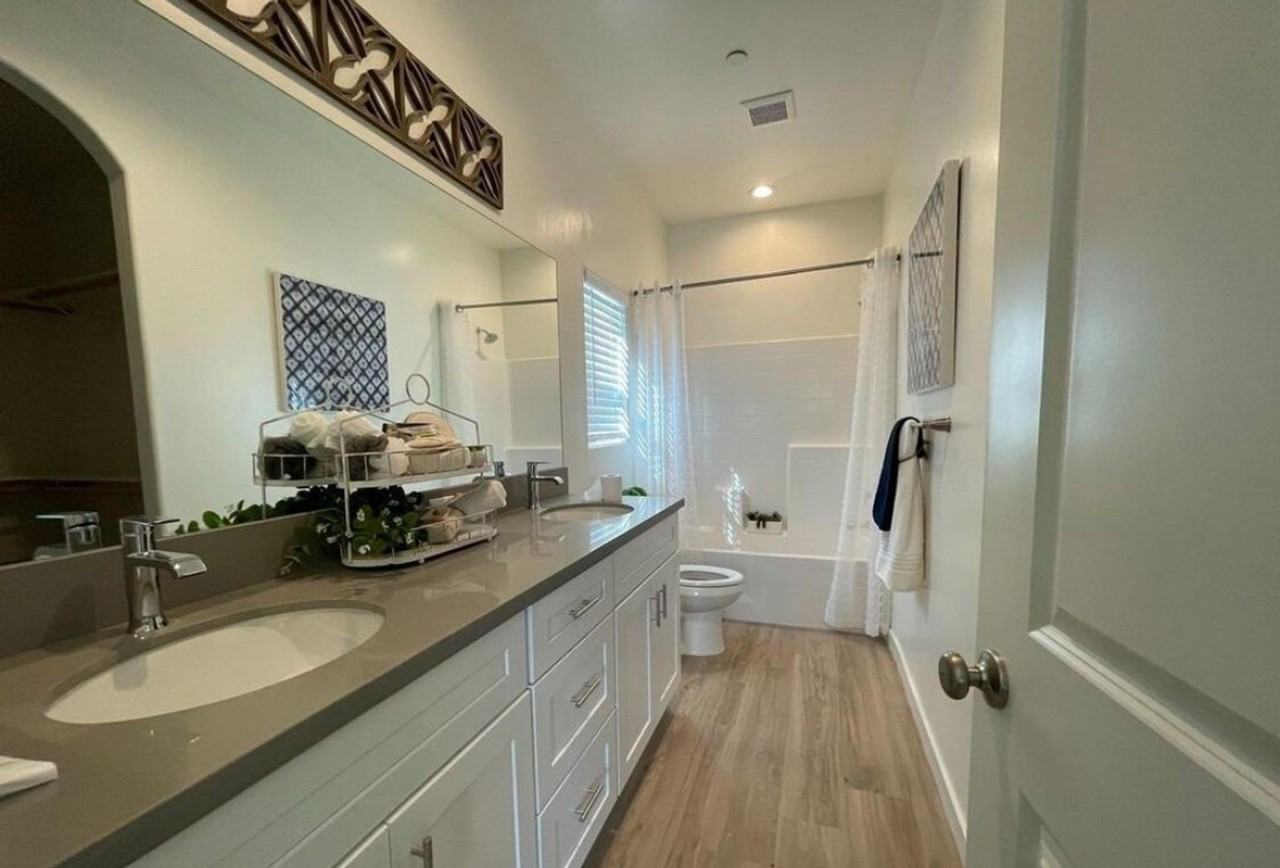 8404 Frankie Lou St - Photo 4 of 8