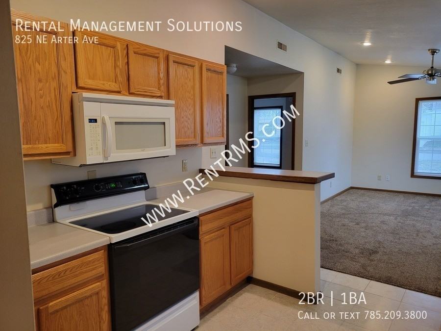 825 Ne Arter Ave - Photo 7 of 16