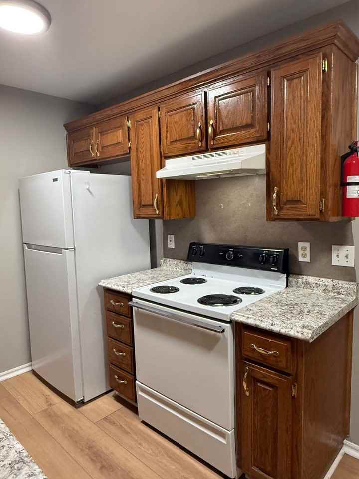 2021 Nw 25th St - Photo 2 of 10