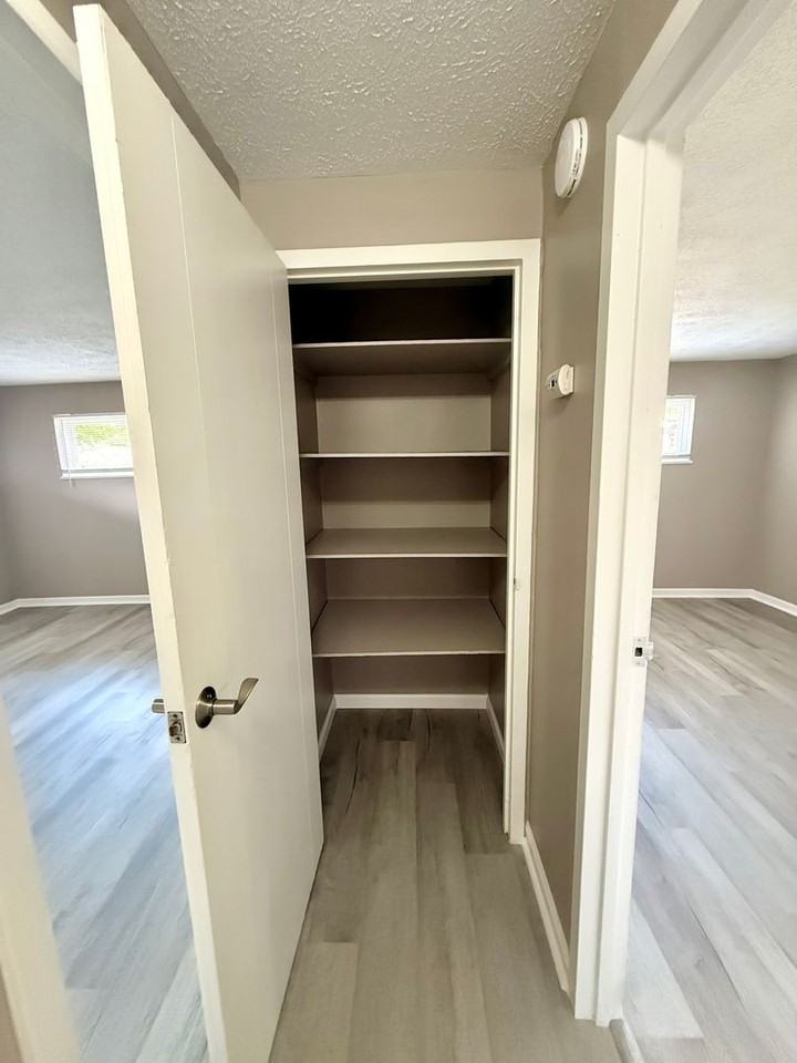 3657 Elmira Dr - Photo 7 of 17