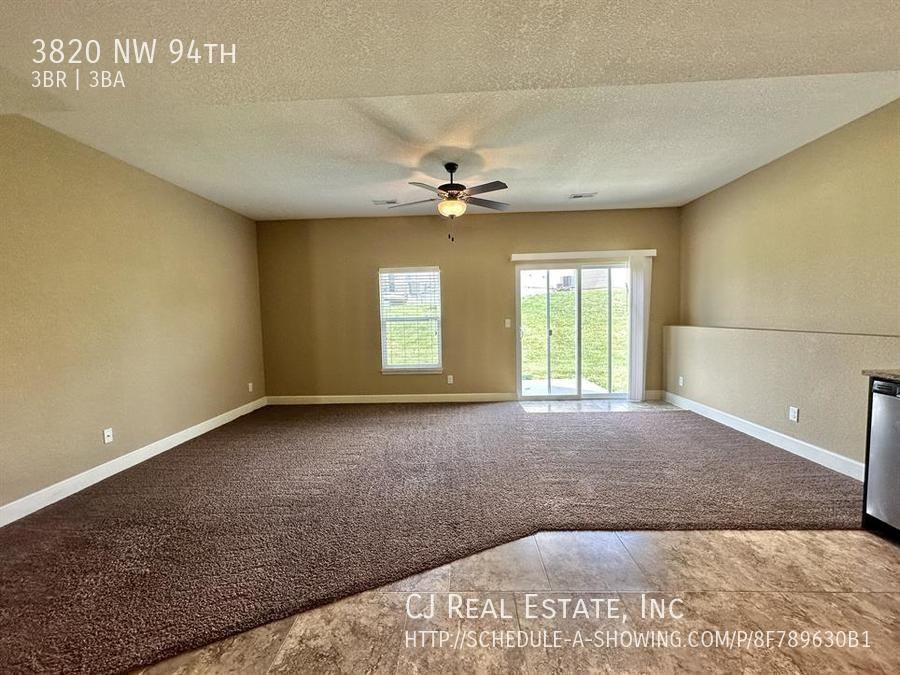 3820 Nw 94th St - Photo 4 of 11