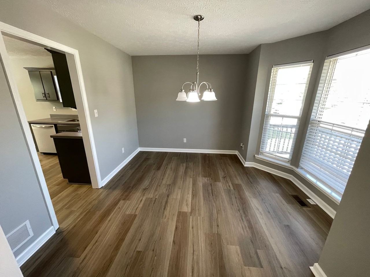 197 Woodfield Cir - Photo 7 of 30