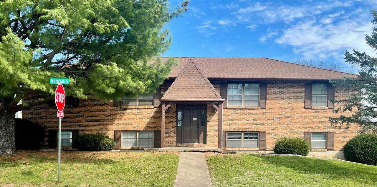 4515 W. Millbrook Dr - Photo 2 of 2