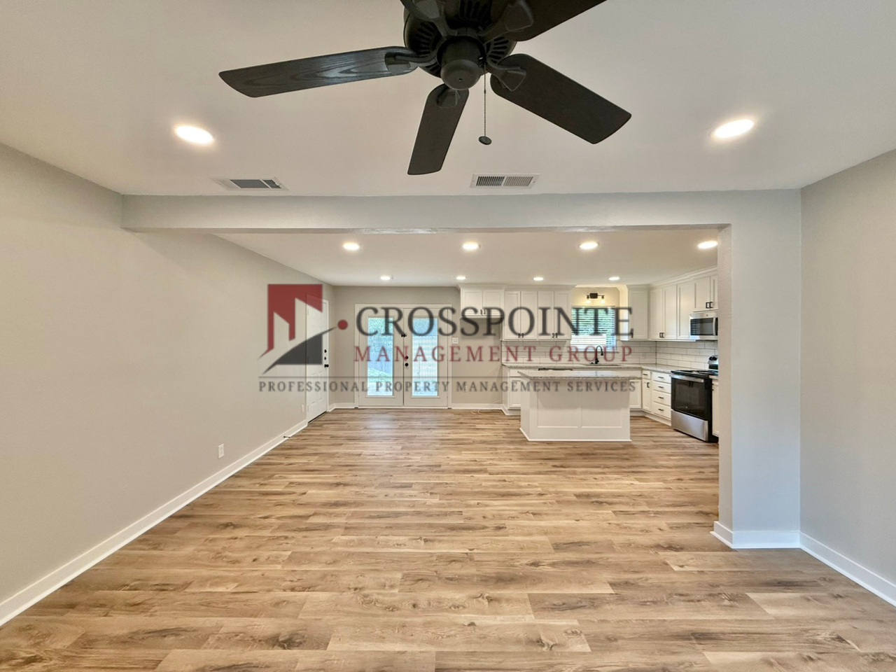 2320 Sarasota Dr - Photo 5 of 24