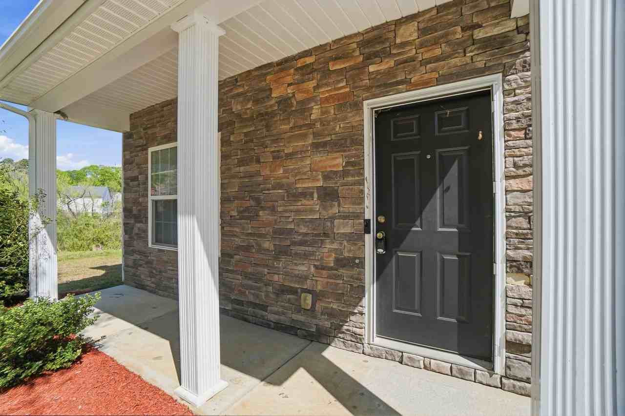 4628 Montelena Dr - Photo 4 of 40