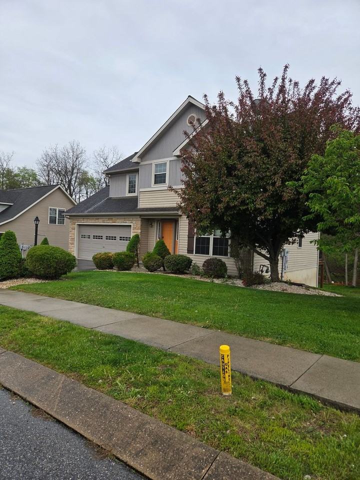 110 Smith Rd - Photo 2 of 20