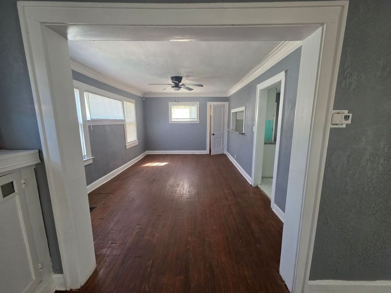 3701 Indiana Ave - Photo 4 of 18