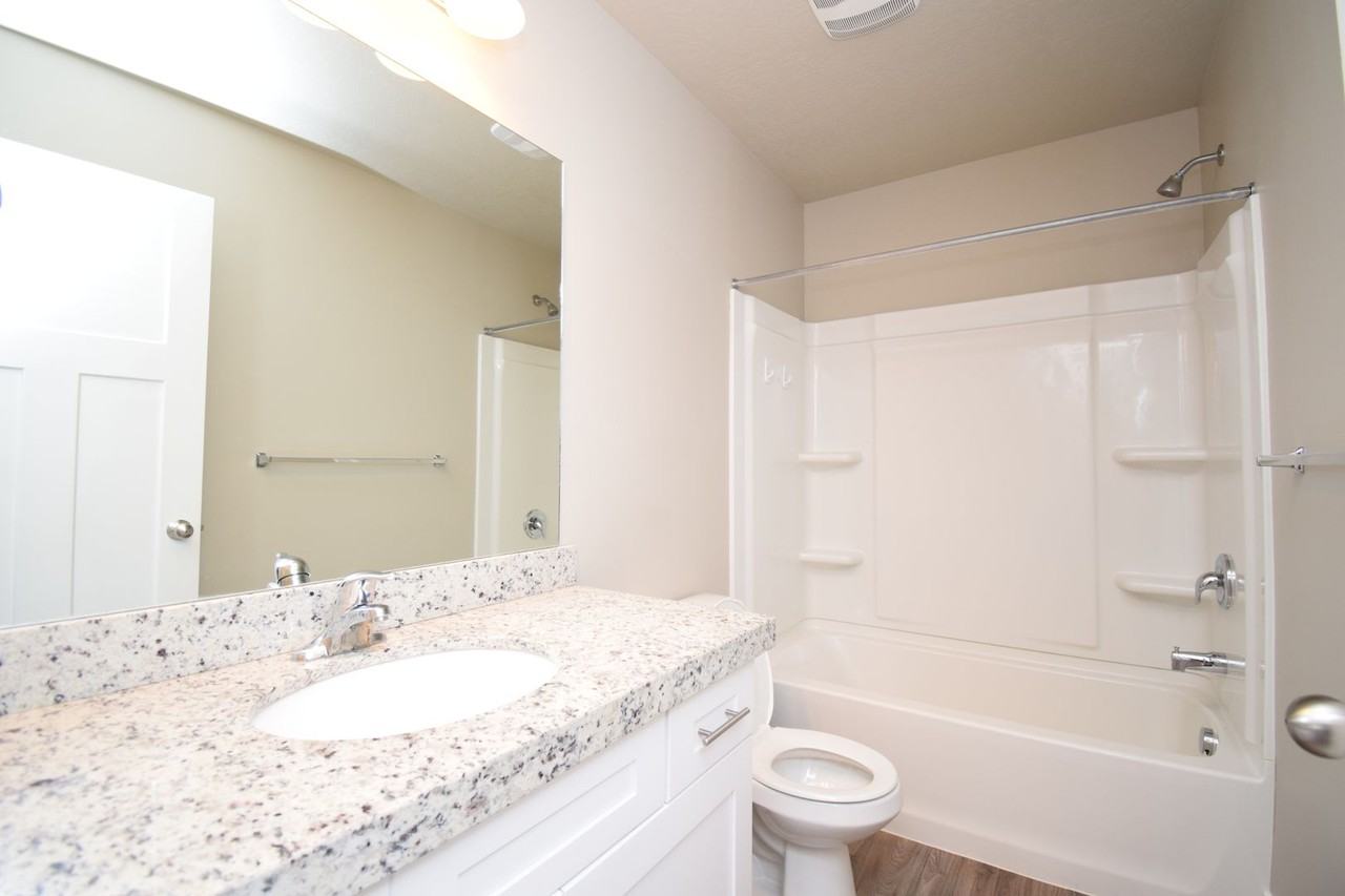 767 E Oakhampton Dr - Photo 7 of 34