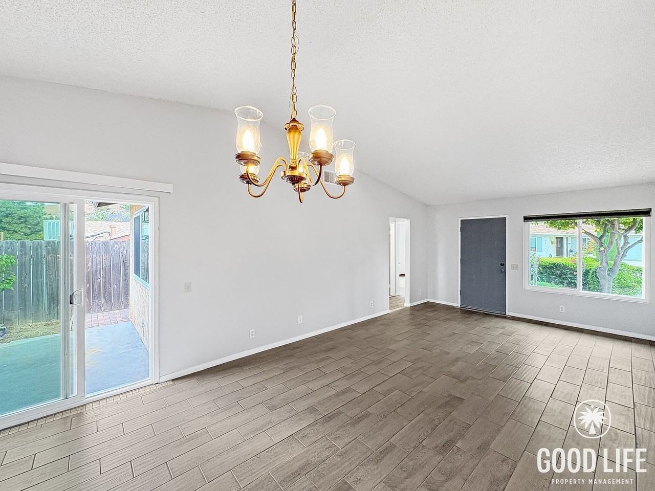 449 Chestnut Ave - Photo 3 of 26