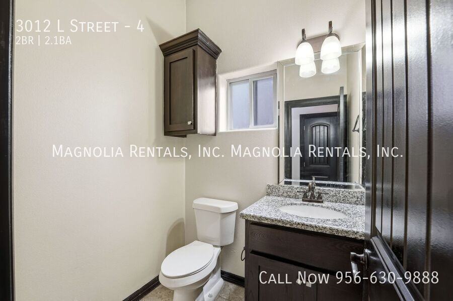3012 S L St #4 - Photo 7 of 15