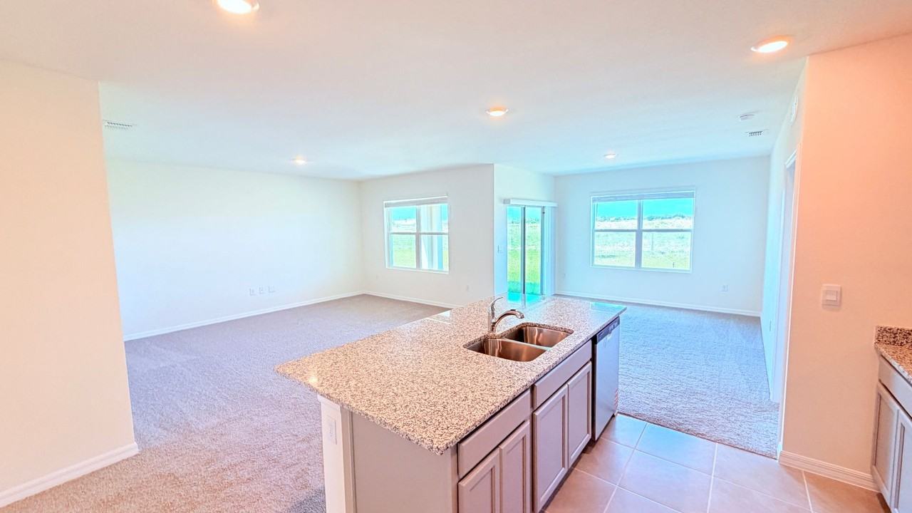 914 Princess Sabal Pt - Photo 7 of 34