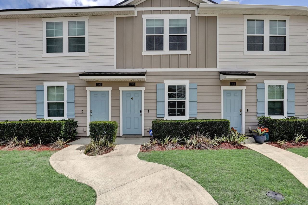 197 Whispering Brook Dr - Photo 2 of 16