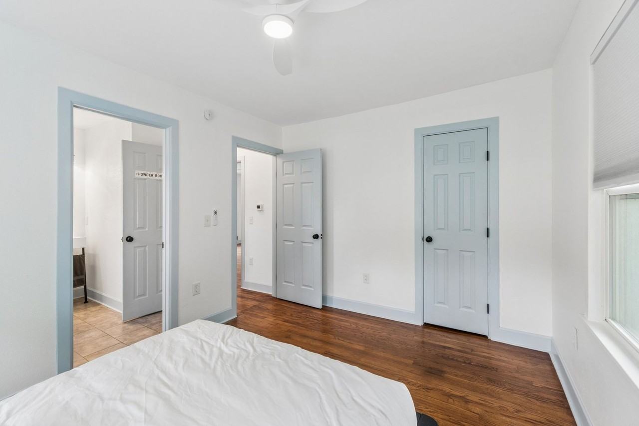 1450 Ne 16th Ter - Photo 5 of 28