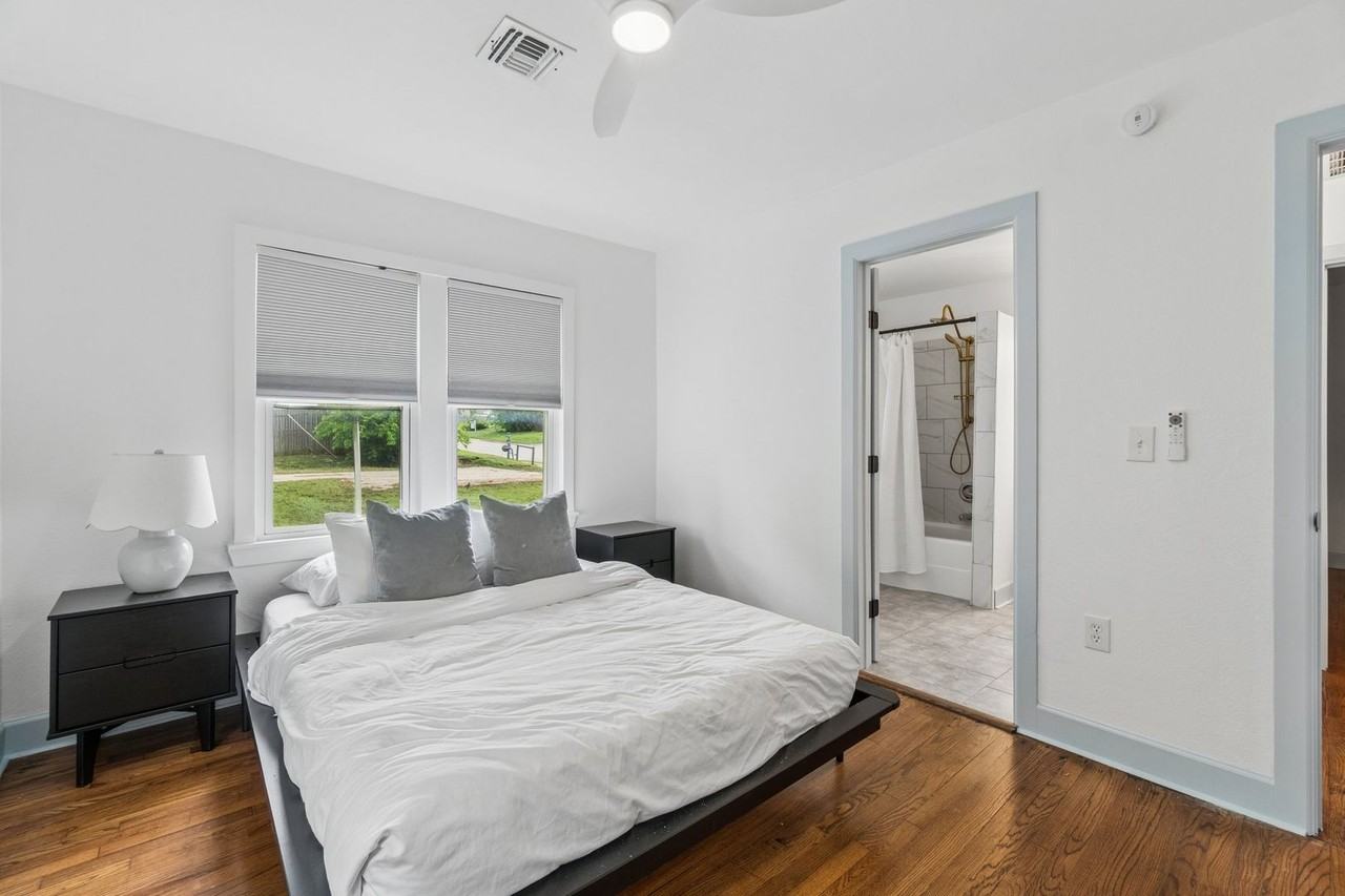 1450 Ne 16th Ter - Photo 6 of 28