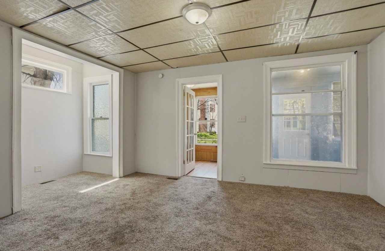 220 S Bond St - Photo 4 of 14