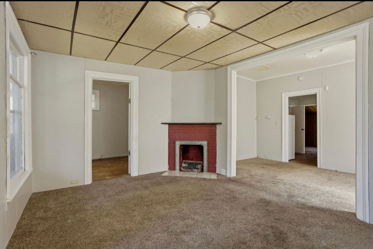 220 S Bond St - Photo 5 of 14