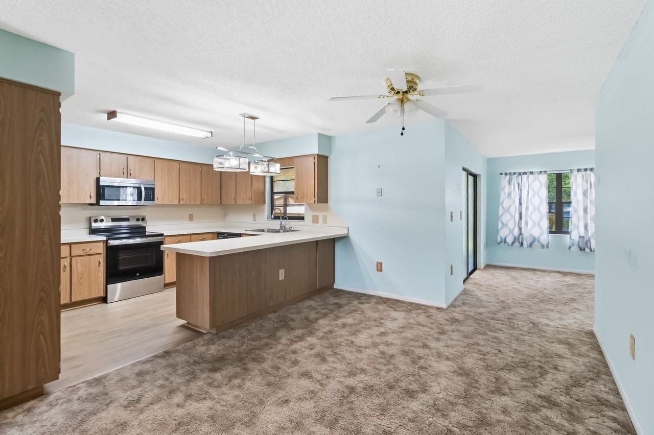 513 California Ave - Photo 6 of 30