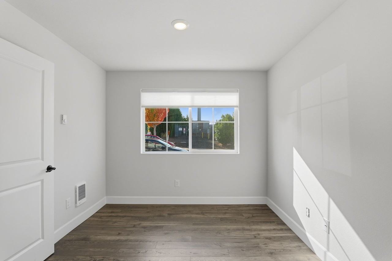 17025 Sw Friendly Ln - Photo 4 of 27