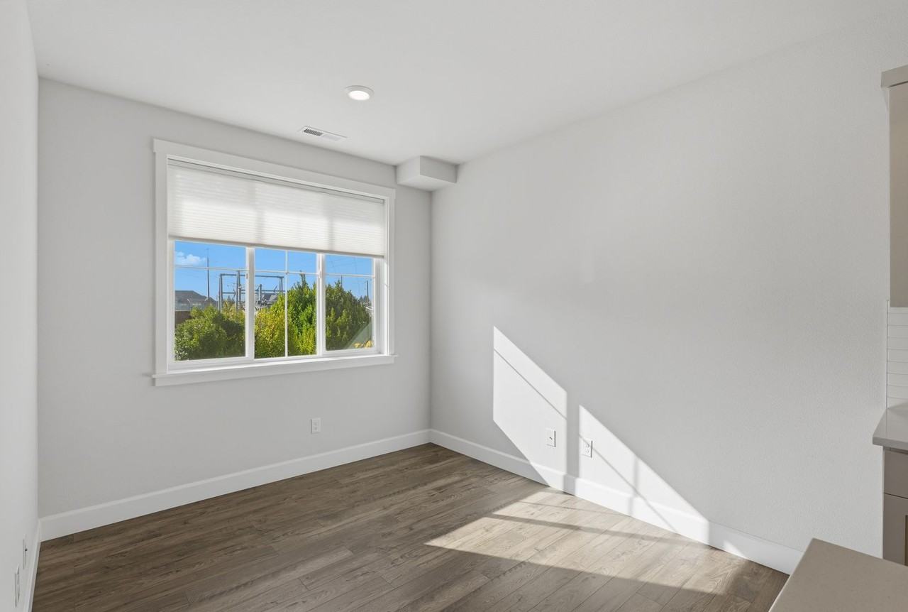 17025 Sw Friendly Ln - Photo 6 of 27