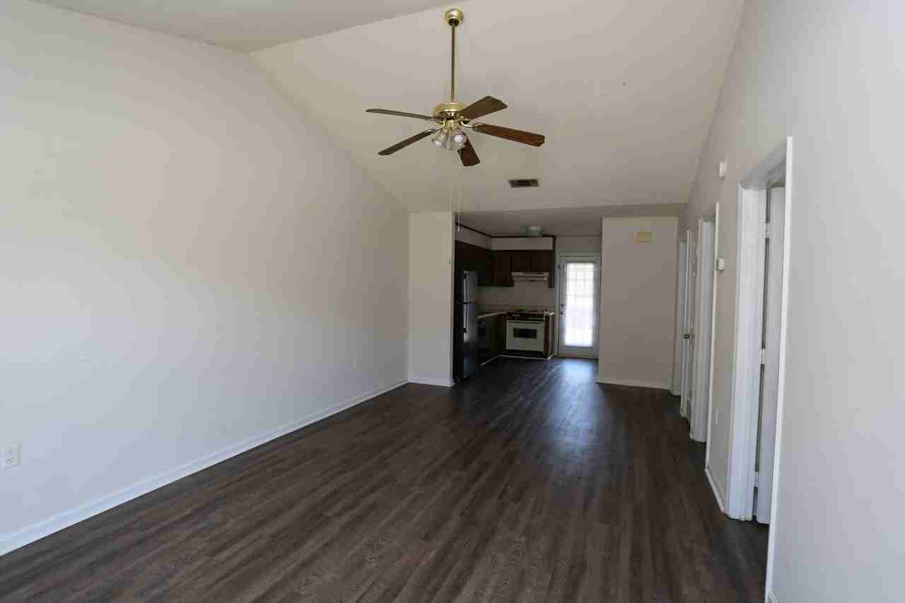 100 Lanier Dr #17 - Photo 2 of 9
