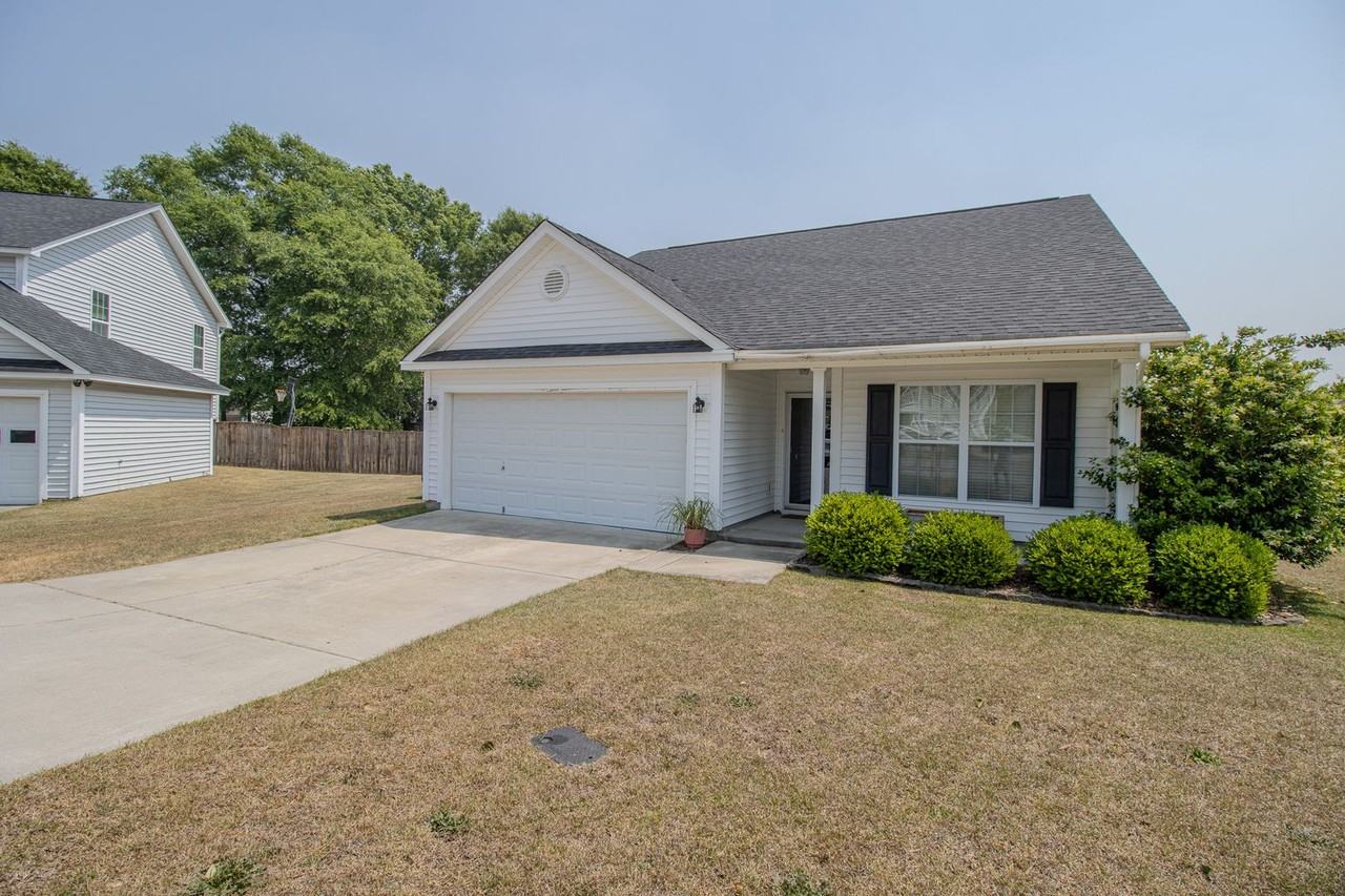 6 Reems Ct - Photo 2 of 35