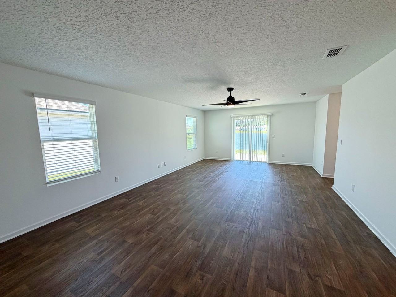 462 Ardila Cir - Photo 3 of 28