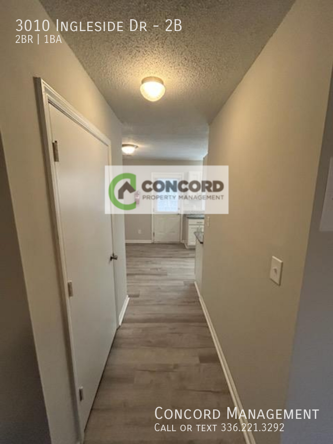 3010 Ingleside Dr #2B - Photo 5 of 16