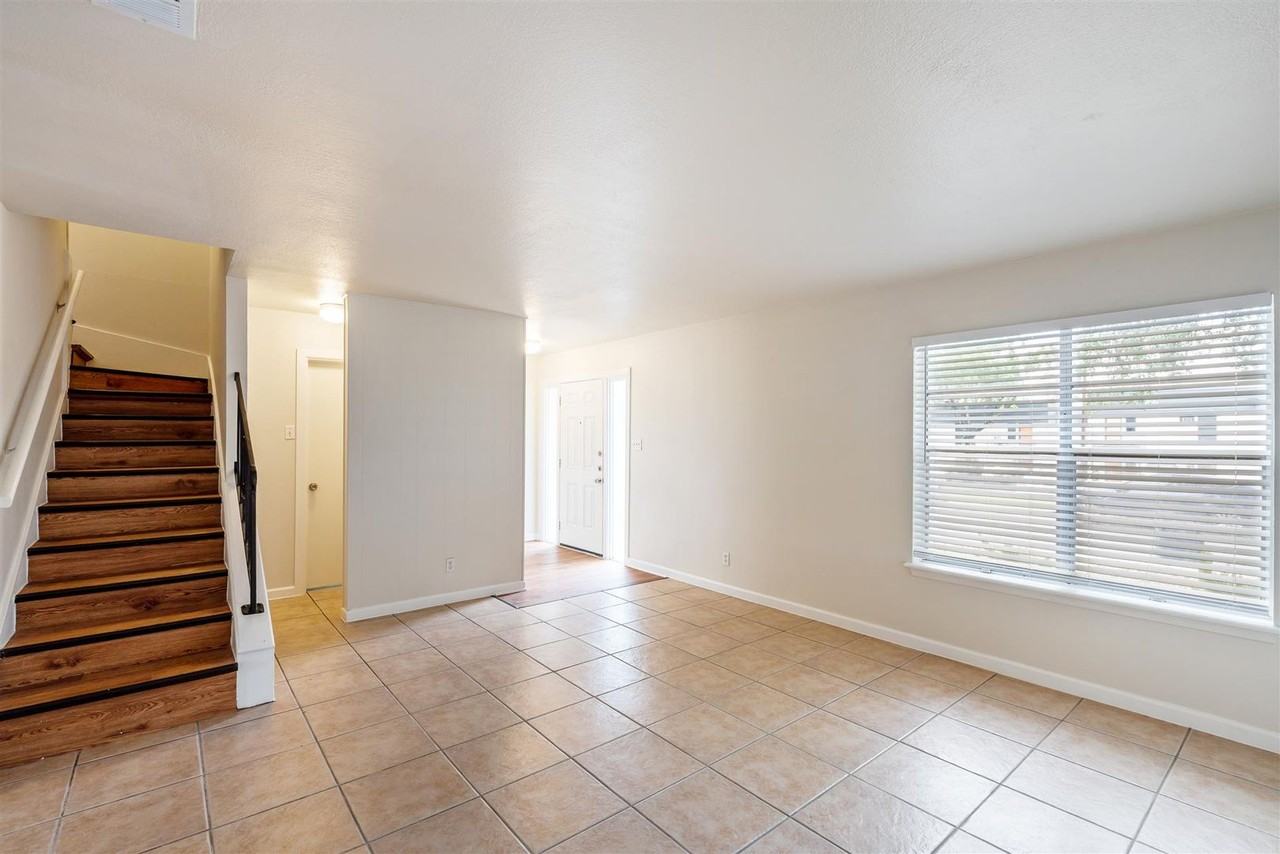 5802 Belmoor Dr #B - Photo 3 of 27