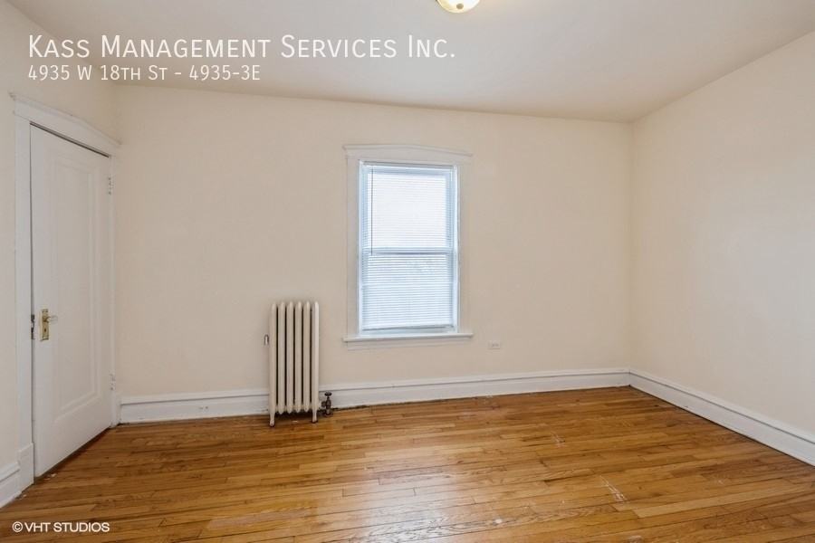 4935 W 18th St #4935-3E - Photo 5 of 7