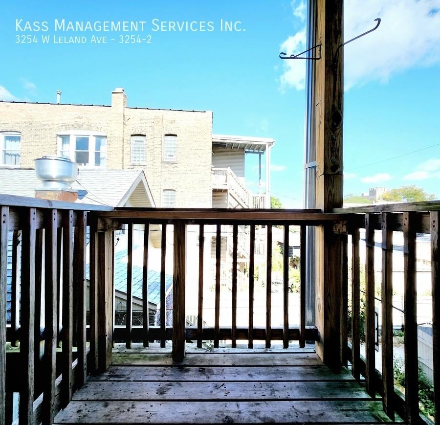 3254 W Leland Ave #3254-2 - Photo 3 of 17