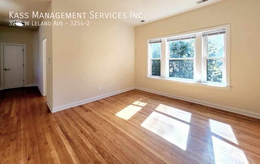 3254 W Leland Ave #3254-2 - Photo 5 of 17