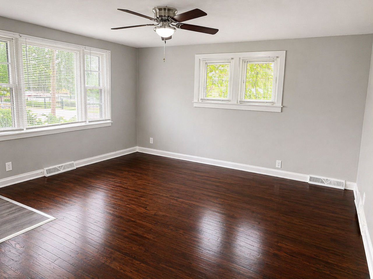 2924 Farrow Ave - Photo 5 of 15