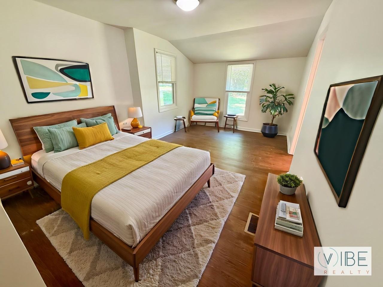 360 Bluegrass Ave - Photo 3 of 30