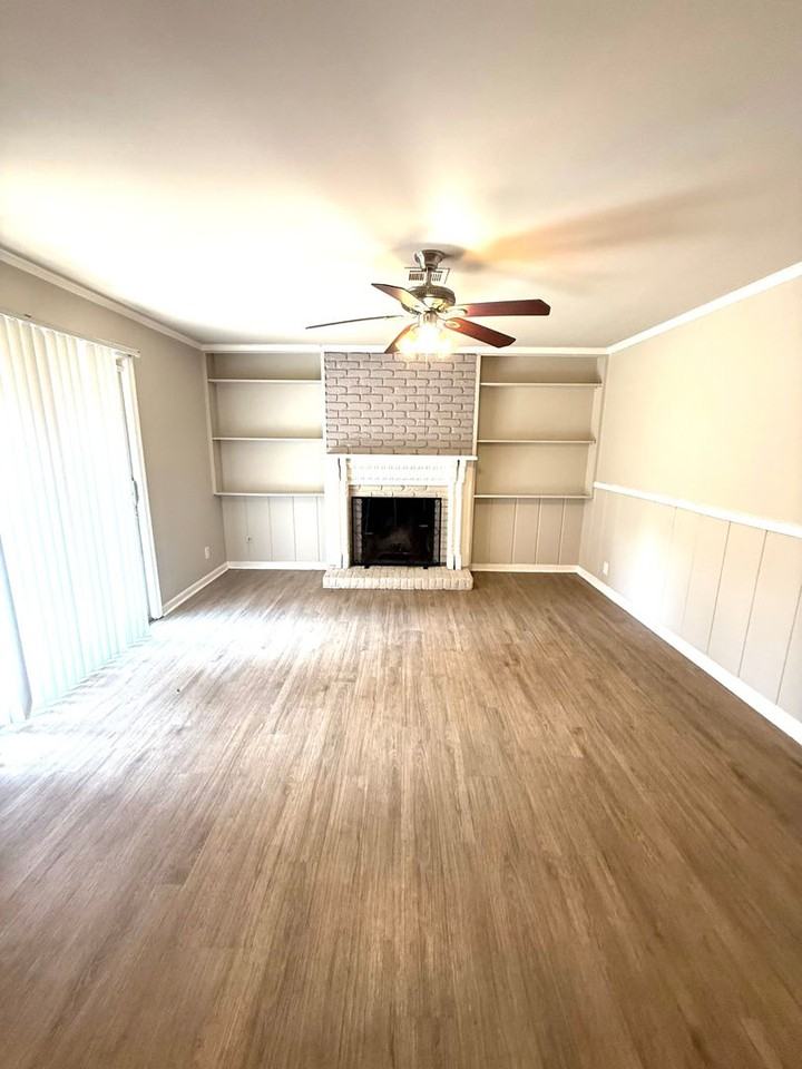 167 E Salem Dr - Photo 3 of 13