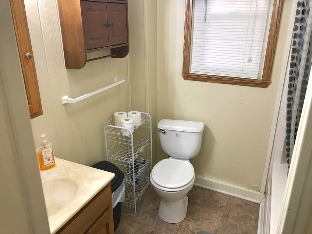 703 W 4th St - Photo 6 of 19