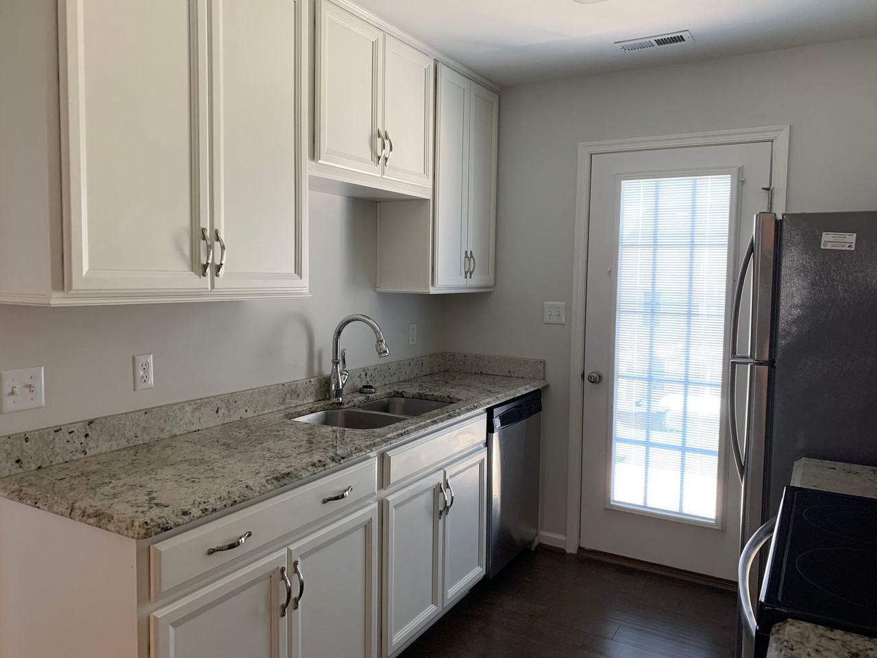 42 Squire Cir - Photo 7 of 13