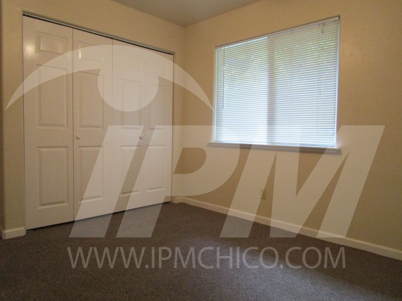 143 W 3rd Ave - Photo 3 of 20