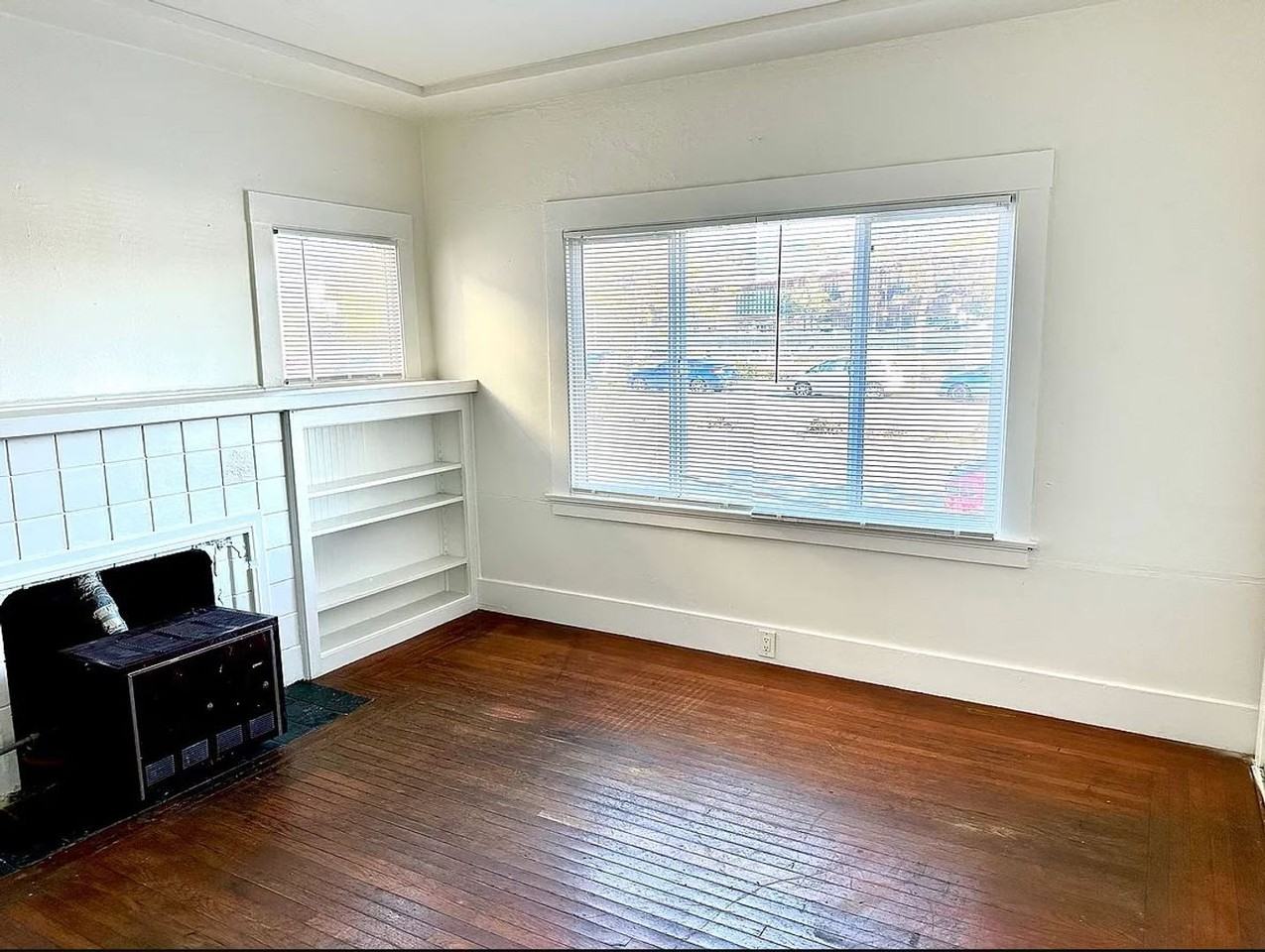 3114 Martin Luther King Jr Way - Photo 4 of 15