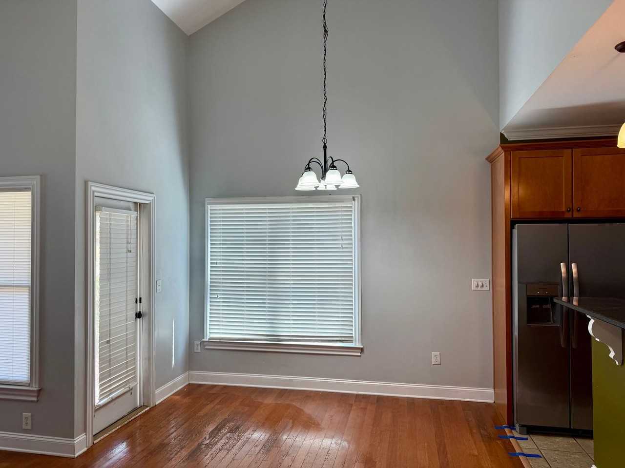 1051 Fair Hill Dr - Photo 5 of 28