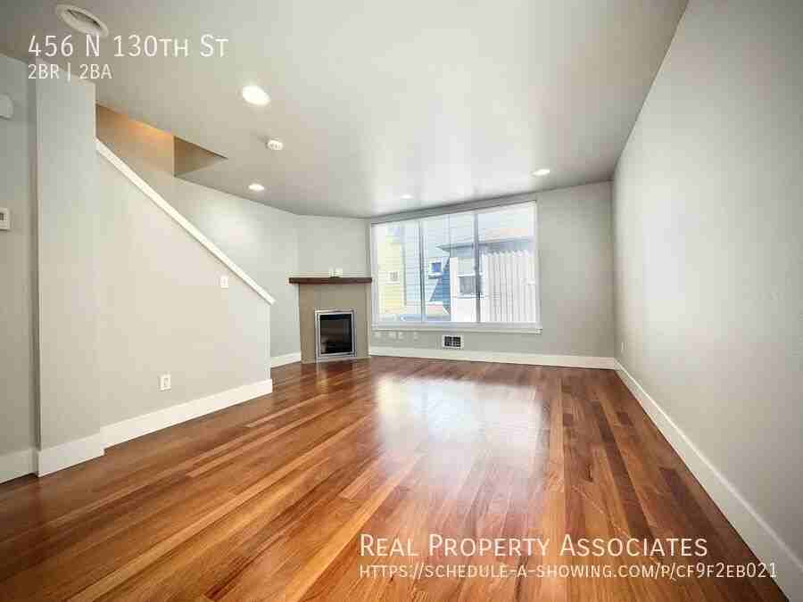 456 N 130th St - Photo 2 of 20