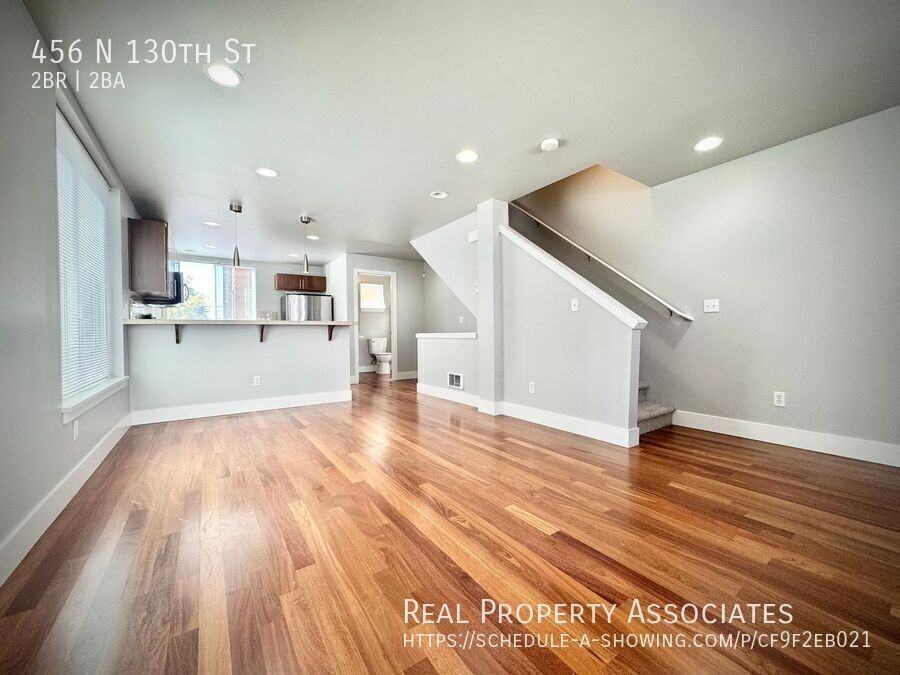 456 N 130th St - Photo 3 of 20