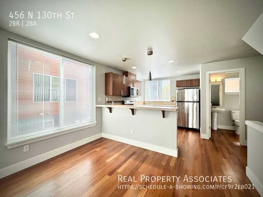 456 N 130th St - Photo 4 of 20