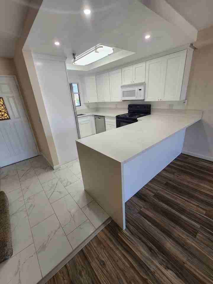 1166 Decker St #C - Photo 4 of 20