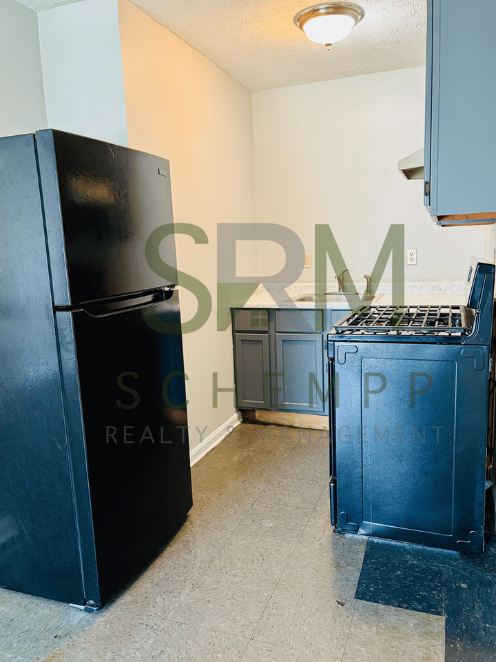 2433 Slevin St - Photo 5 of 11