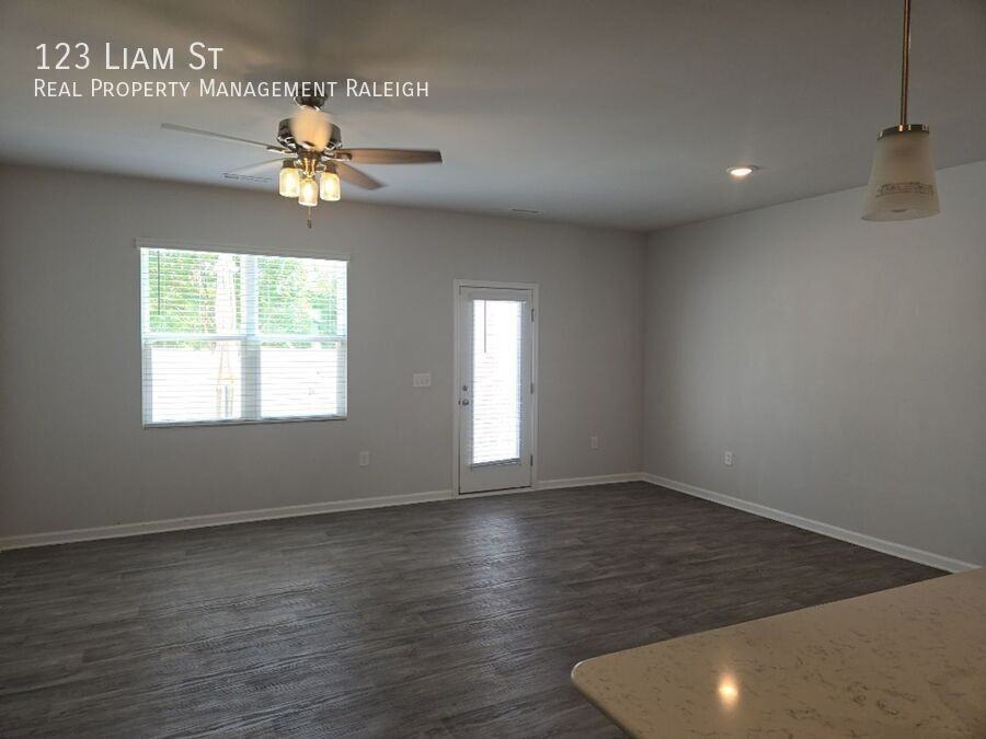 123 Liam St - Photo 3 of 13