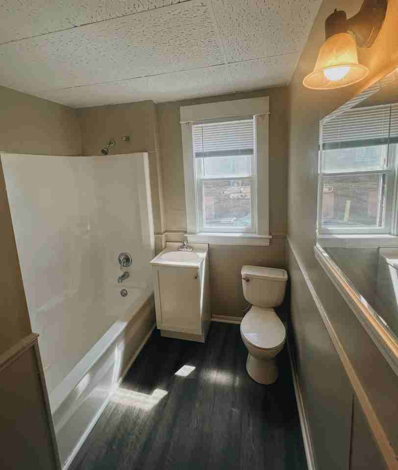 393 Pine Ave - Photo 4 of 15