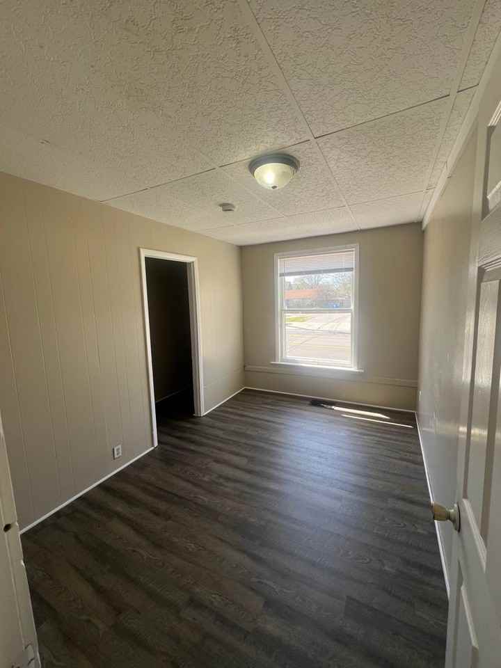 393 Pine Ave - Photo 6 of 15