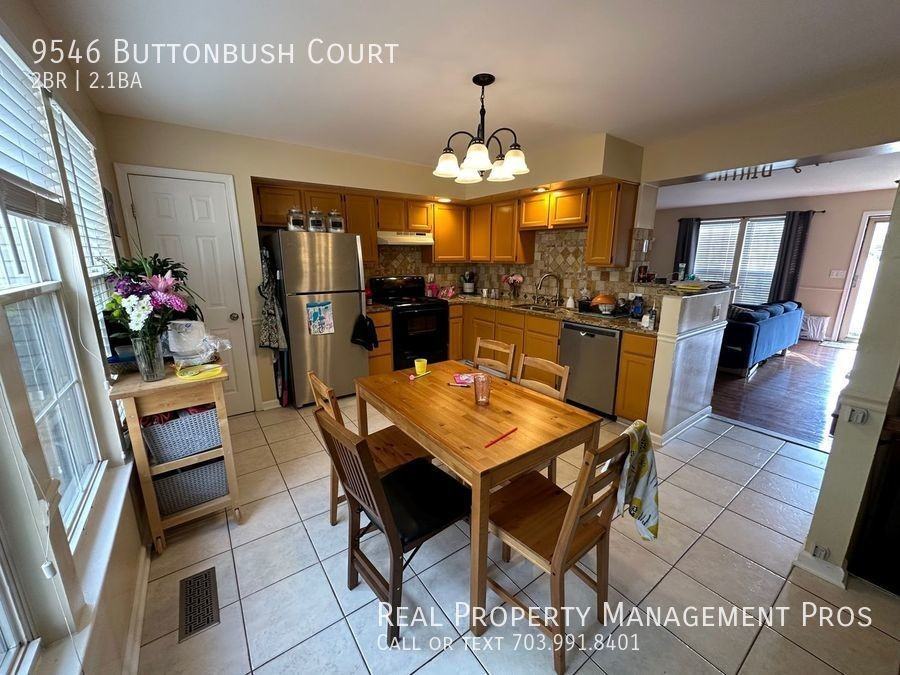 9546 Buttonbush Ct - Photo 5 of 18