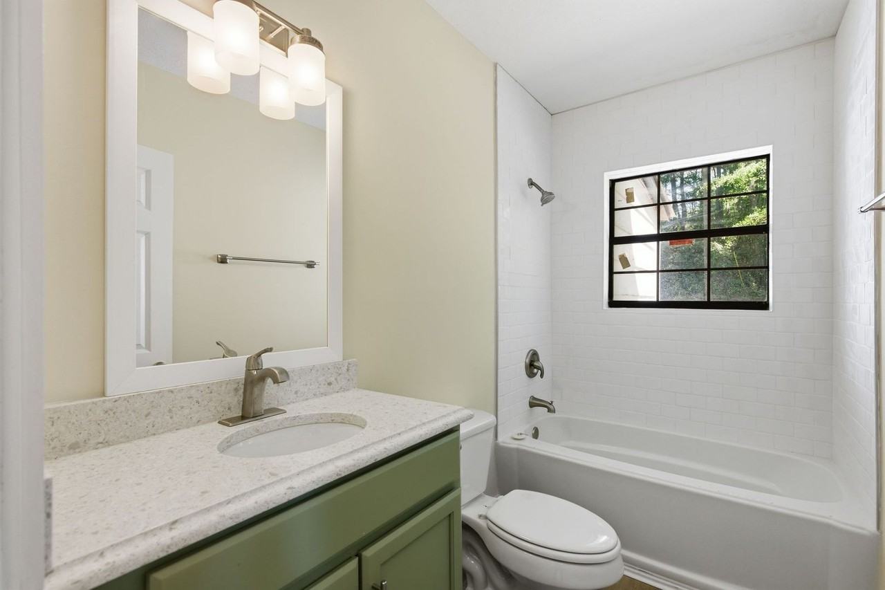 116 Chester Ave - Photo 7 of 28