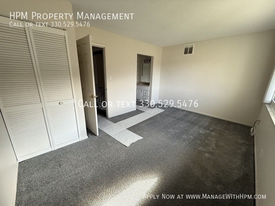 222 Northwest Ave #C - Photo 6 of 8